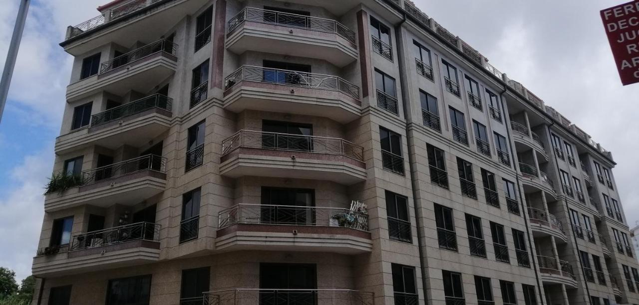 Apartamento Centro De Sanxenxo Con Garaje Eksteriør bilde