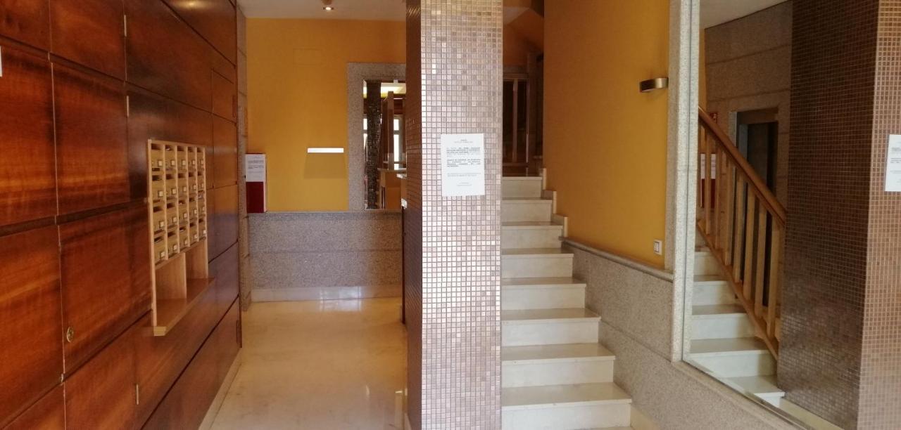 Apartamento Centro De Sanxenxo Con Garaje Eksteriør bilde